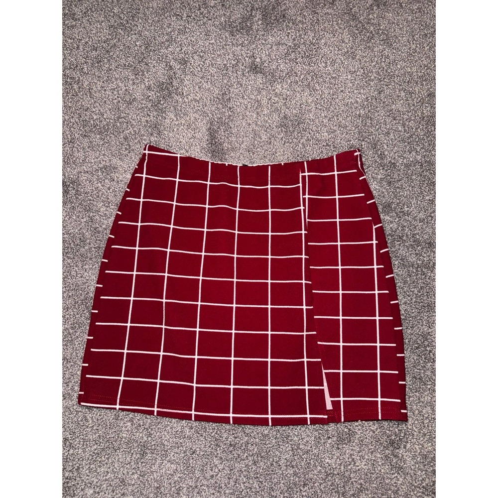 Shein Women's Red and‎ White Grid Mini Skirt